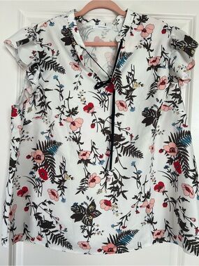White Floral Tie-Front Short Sleeve Blouse NWOT